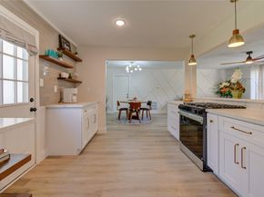 3221 Durhill Street, Houston TX 77025