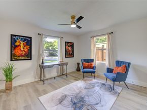 3221 Durhill Street, Houston TX 77025