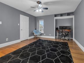 1909 Brun Street 17, Houston TX 77019