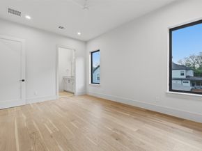 316 W 30th Street, Houston TX 77018