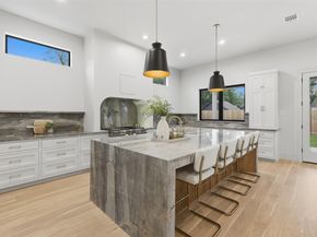 316 W 30th Street, Houston TX 77018