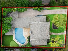 10915 Holly Springs Drive, Houston TX 77042