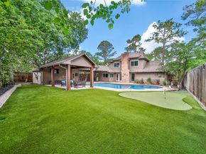 10915 Holly Springs Drive, Houston TX 77042