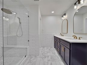 10915 Holly Springs Drive, Houston TX 77042