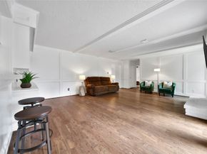 10915 Holly Springs Drive, Houston TX 77042