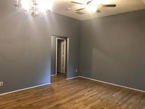 1015 W Clarendon Drive, Dallas TX 75208