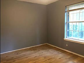 1015 W Clarendon Drive, Dallas TX 75208