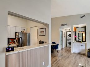 2001 Bering Drive 10H, Houston TX 77057