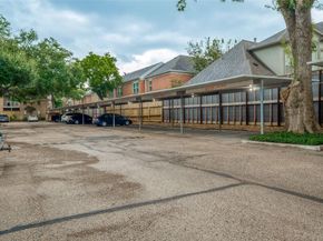 2001 Bering Drive 10H, Houston TX 77057