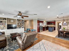 722 Azaleadell Drive, Houston TX 77018