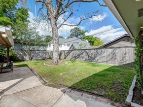 722 Azaleadell Drive, Houston TX 77018