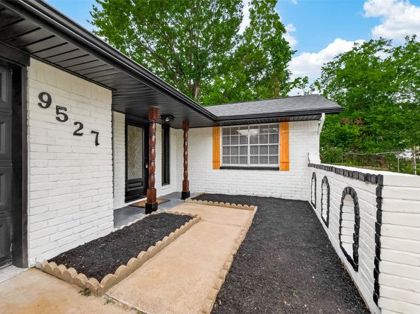 9527 Vanwood Street, Houston TX 77040