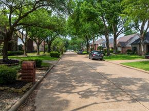 1402 Sherfield Ridge Drive, Katy TX 77450