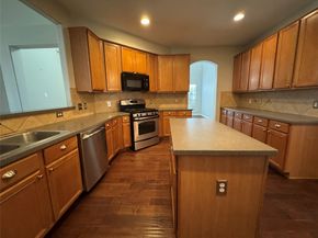 8530 Calverton Pines Lane, Houston TX 77095