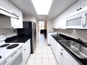 12633 Memorial Drive 74, Houston TX 77024