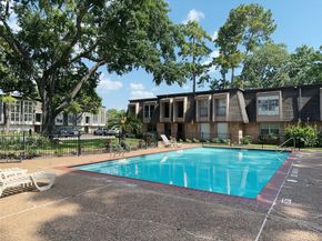 12633 Memorial Drive 74, Houston TX 77024