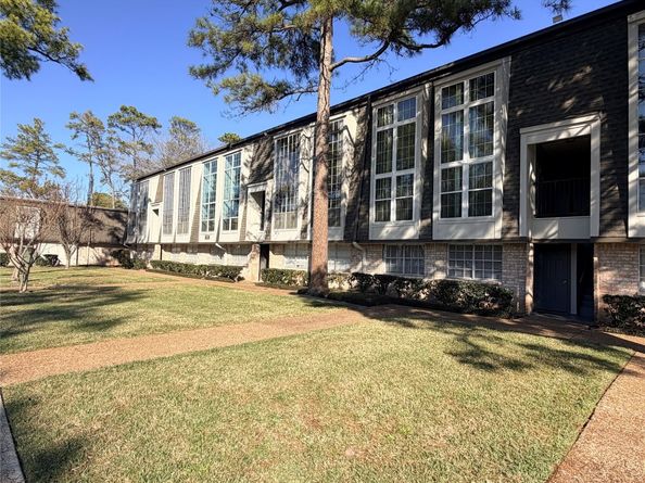 12633 Memorial Drive 74, Houston TX 77024