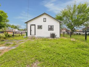 817 E 32nd Street, Houston TX 77022
