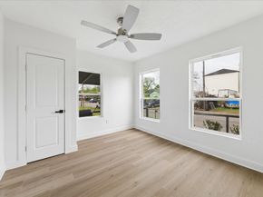 817 E 32nd Street, Houston TX 77022