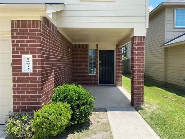 14914 Huntington Willow Lane, Houston TX 77090