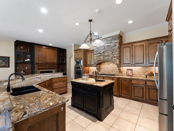 3907 Rayford Road, Spring TX 77386