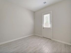1517 Canter Bayou Way, Houston TX 77043