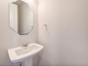 1517 Canter Bayou Way, Houston TX 77043