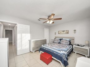 10203 Hollow Canyon Drive, Sugar Land TX 77498