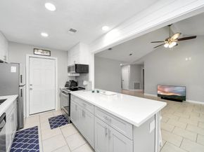 10203 Hollow Canyon Drive, Sugar Land TX 77498