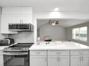 10203 Hollow Canyon Drive, Sugar Land TX 77498