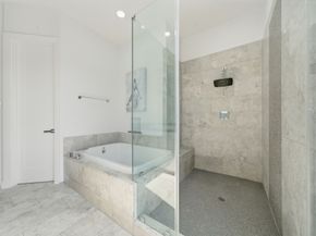 1436 W 24th Street, Houston TX 77008