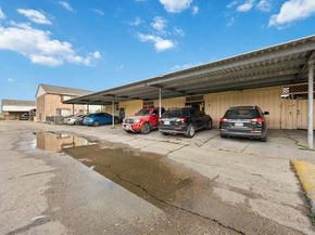 8456 Leawood Boulevard, Houston TX 77072