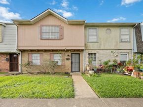 8456 Leawood Boulevard, Houston TX 77072