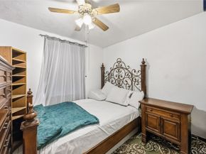 8456 Leawood Boulevard, Houston TX 77072