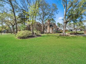 22 Royal Dalton Circle, Conroe TX 77304