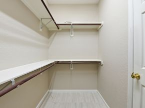 39 N Merryweather Circle, The Woodlands TX 77384