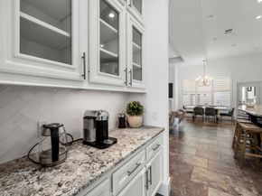 1210 Parkerhaven Court, Houston TX 77008