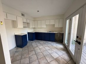 6106 W Airport Boulevard 18, Houston TX 77035