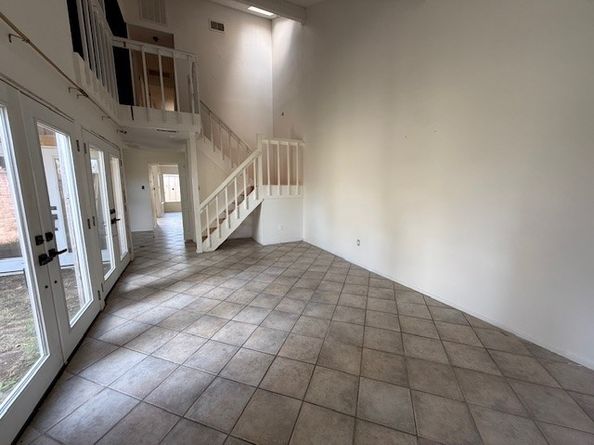 6106 W Airport Boulevard 18, Houston TX 77035