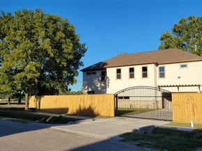 9729 Neuens Road, Houston TX 77080