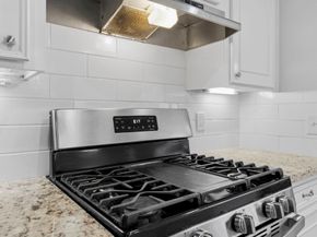 7107 Mission Bay Drive, Houston TX 77083