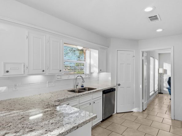 7107 Mission Bay Drive, Houston TX 77083