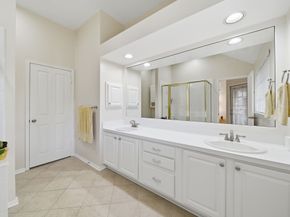 74 E Lakeridge Drive, The Woodlands TX 77381