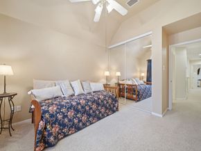 74 E Lakeridge Drive, The Woodlands TX 77381