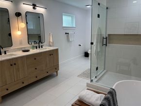 15511 Bowsprit Lane, Houston TX 77062