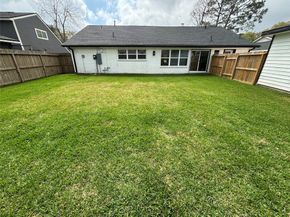15511 Bowsprit Lane, Houston TX 77062