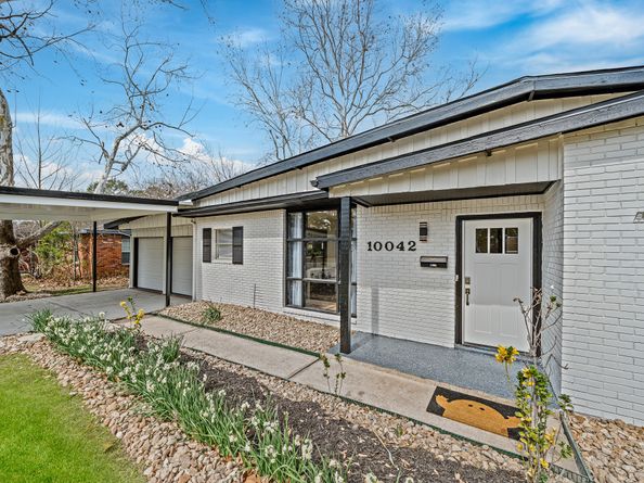 10042 Lazy Oaks Street, Houston TX 77080