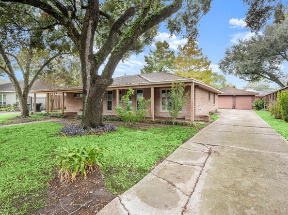 4537 Kingfisher, Houston TX 77035