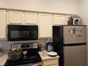 2121 El Paseo Street 1306, Houston TX 77054