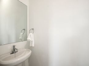 594 Janisch Road, Houston TX 77018